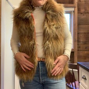 Jack Faux Fur Vest M